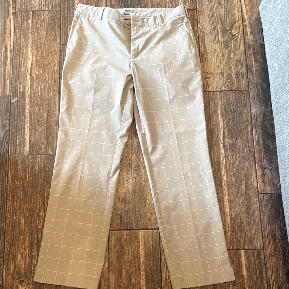 Nike Men's Light Tan Checkered Chinos